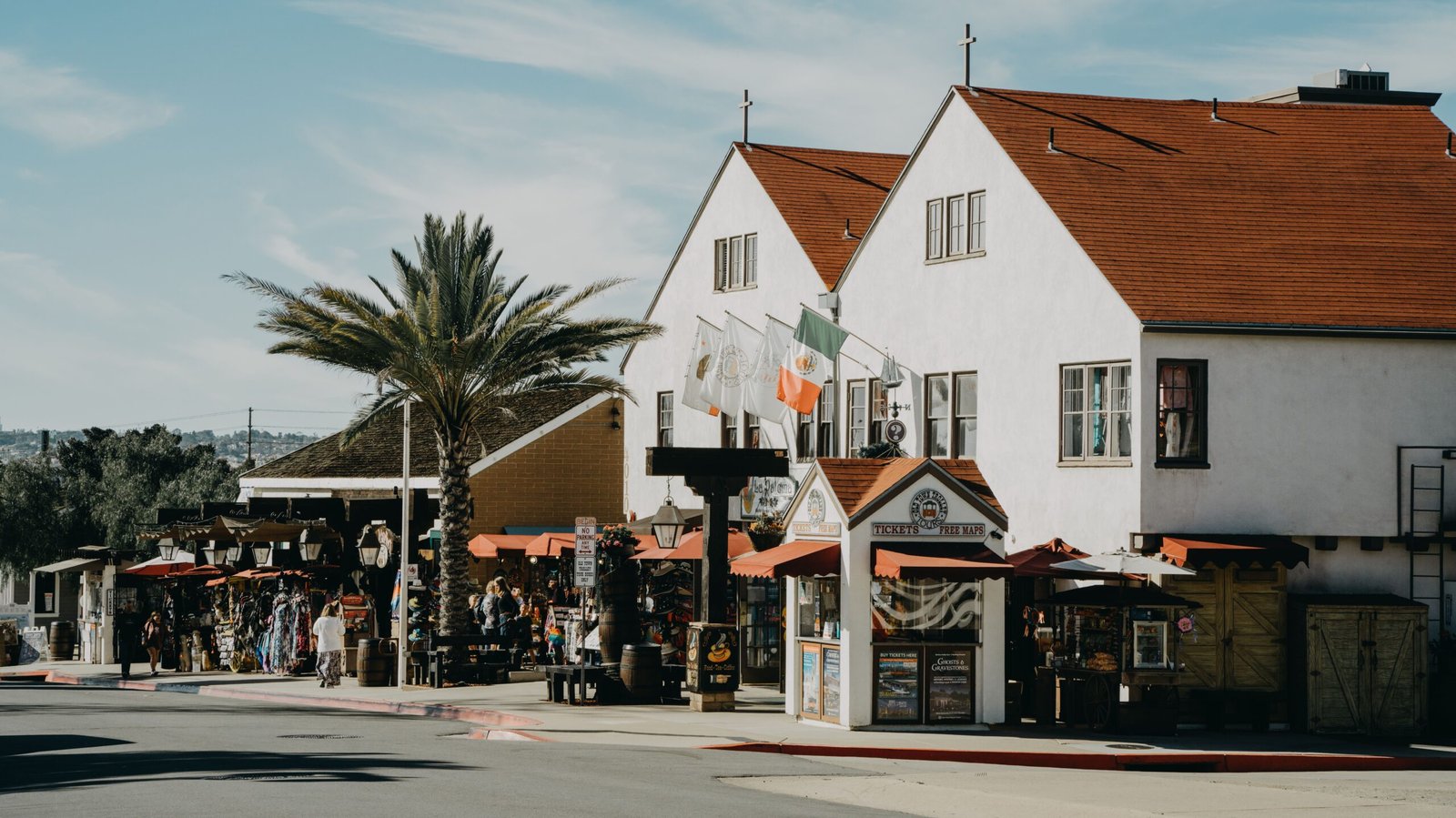 Start in the Old Town before the crowds