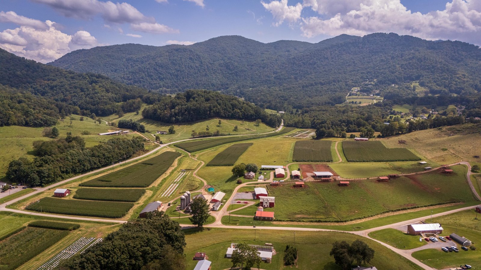 Start with a “base area” so things to do in western north Carolina feel easy