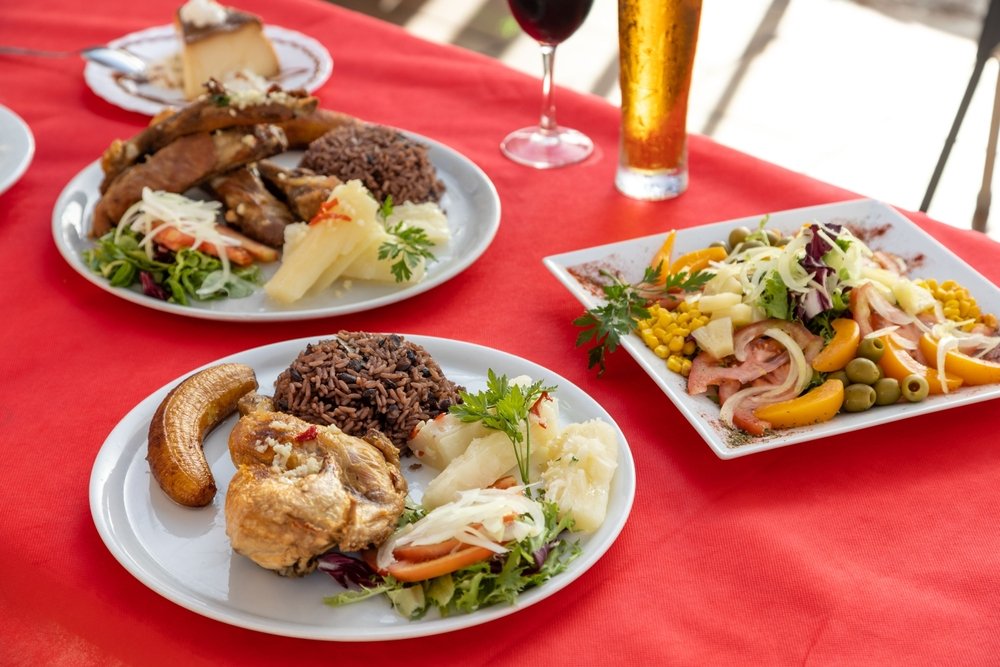 Book ahead for popular weekends and tasting experiences